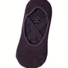 Calcetín deportivo de silicona morado oscuro antideslizante con suela texturizada y patrón cruzado.