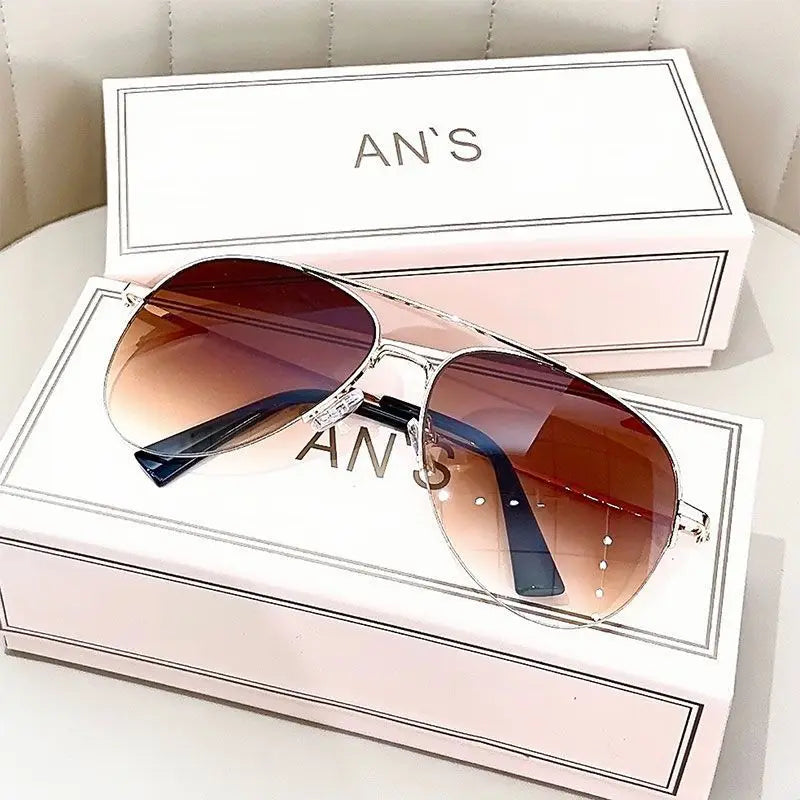 Classic Pilot Sunglasses with UV400 Protection