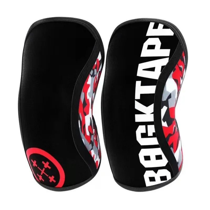 Unes de genou noirs avec un motif camouflage rouge et noir sur le côté.