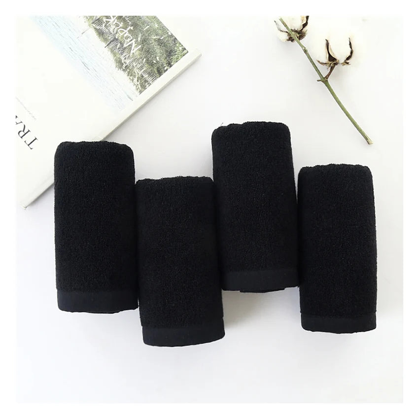 Oversized 100% Cotton Bath Towel - Quick-Drying, Plush, and Versatile