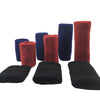 Eine Sammlung mehrfarbiger Sport-Handgelenk-Sweatbands in Marineblau, Rot und Orange auf weißem Hintergrund.