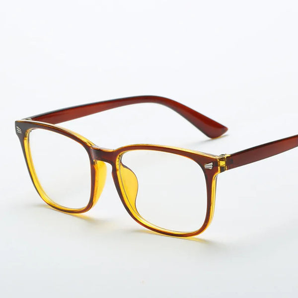 Paire de lunettes de vue carrées Tortoiseshell Full Frame avec des verres ambre.