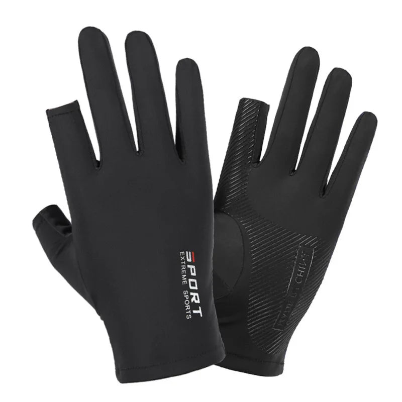 Ein Paar schwarze Allwetter-Sport-Fang- und Rennhandschuhe, flach dargestellt.