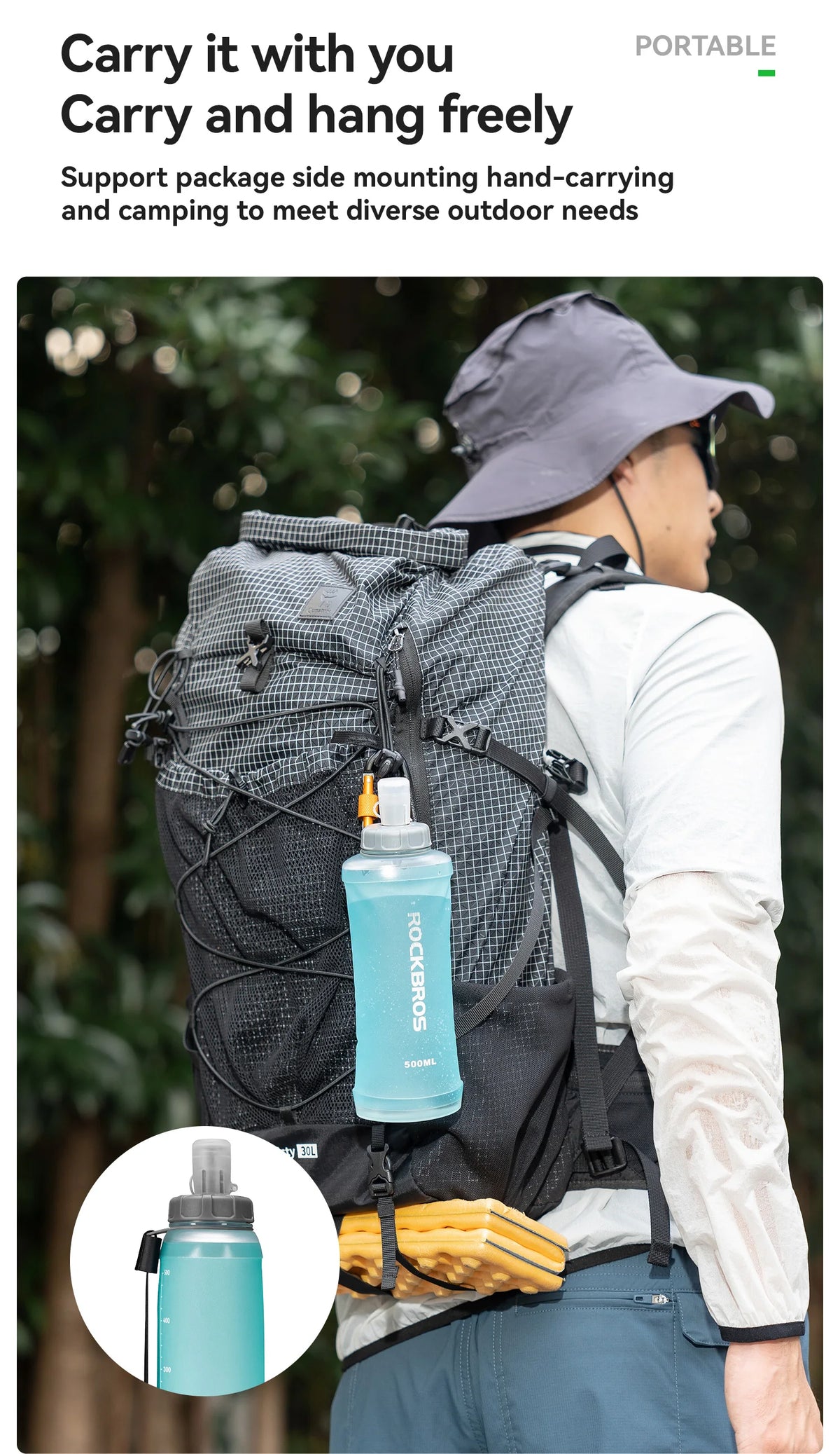 Mochila para llevar con botella de agua deportiva de silicona, demostrando uso portátil al aire libre.