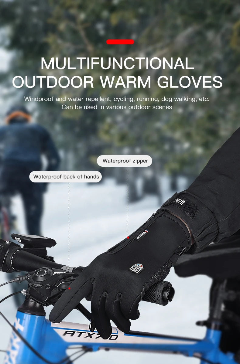 Gros plan d'une main portant des gants imperméables et chauds noirs pour le cyclisme.