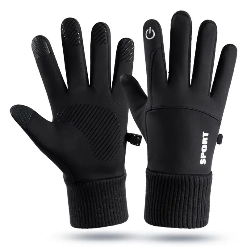 Une paire de gants de cyclisme noirs avec poignée pouce et détail de commutateur.
