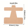Beige Kinesiologieband in Kreuzform zur Linderung von Fußschmerzen.