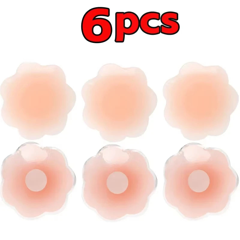 Six cache-lèvres en silicone réutilisables pour soutiens-gorge dans une couleur pêche clair.