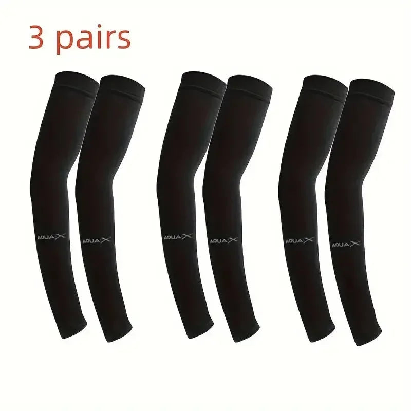 ثلاثة أزواج من أكمام ذراع سوداء قابلة للتنفس وحماية من الأشعة فوق البنفسجية معروضة جنباً إلى جنب.