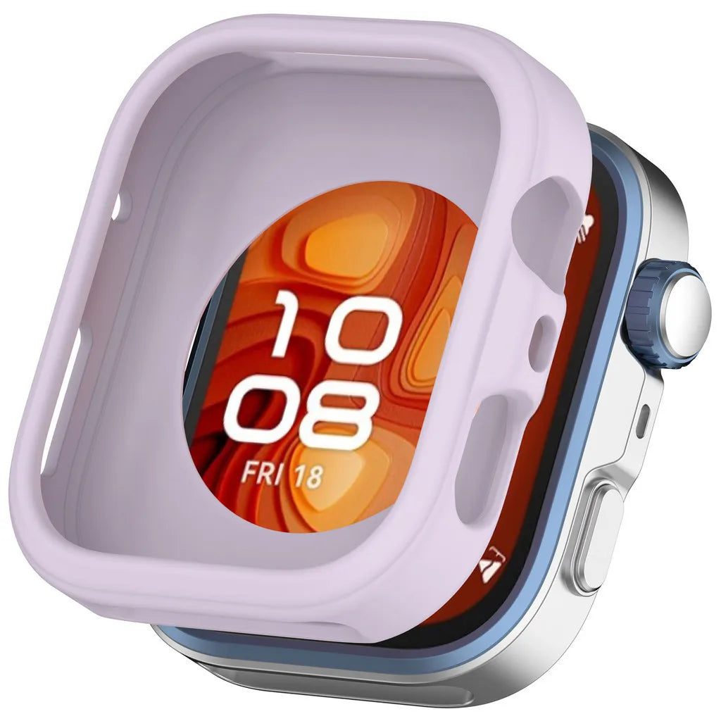 Coque de protection en silicone pour une Huawei Watch Fit 4 ou Pro, affichée avec un cadran orange et blanc.