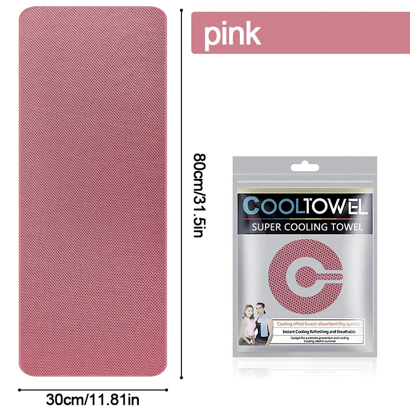 Serviette super rafraîchissante Coolowel rose emballée dans une pochette en plastique transparent