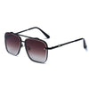 Gafas de metal cuadradas clásicas con lentes oscuros y montura negra, mostradas sobre fondo blanco.