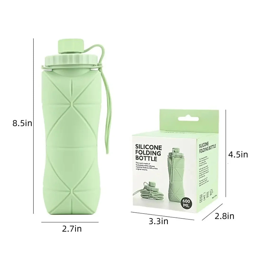 Botella plegable de silicona verde claro junto a sus dimensiones.