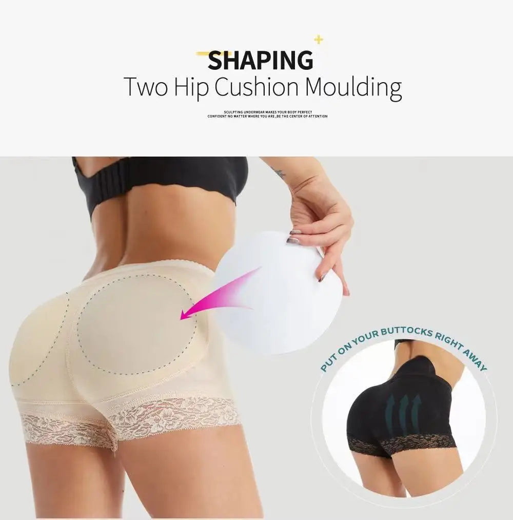 Une femme applique un produit de moulage pour les hanches sur ses fesses.