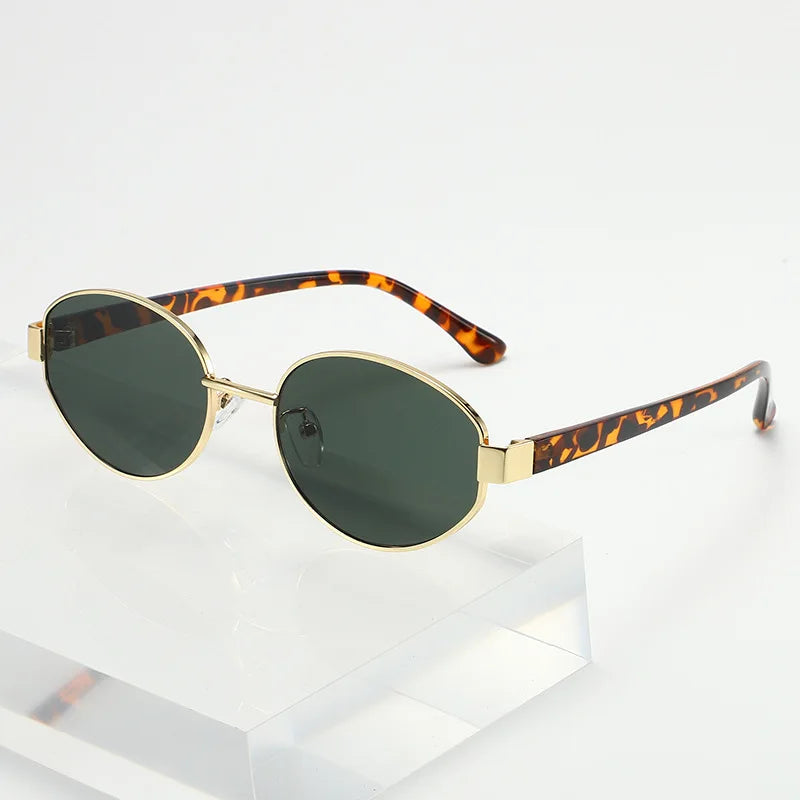 Retro Oval Metal Sunglasses with UV400 Protection
