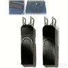 Ceinture élastique noire avec une sangle grise texturée et des boucles argentées, à côté d'un jean en denim.
