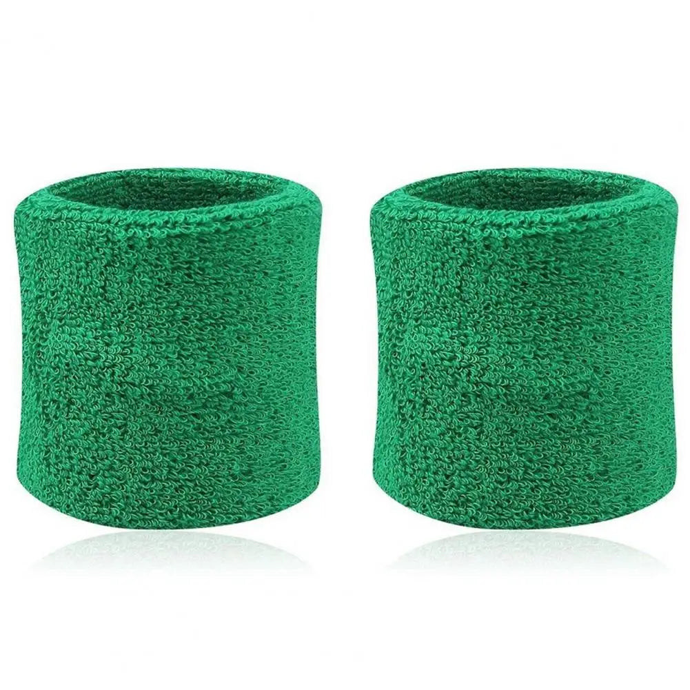 Deux bracelets de sport tricotés verts montrés de profil.