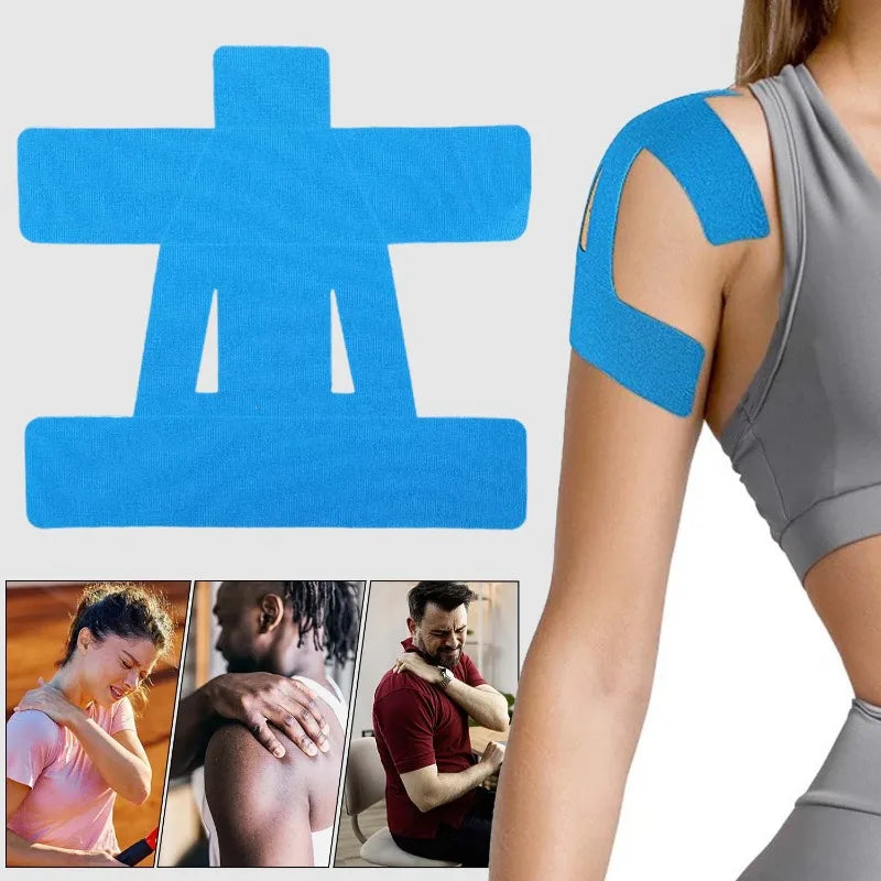 Blaues Kinesiotape auf einen Ellbogen zur Linderung von Sportart-Schmerzen.