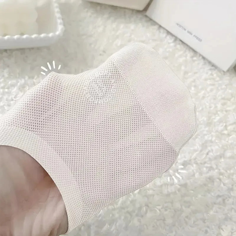 Women's Invisible Low-Cut Socks with Silicone Grip