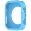 Coque de protection en silicone bleu clair pour montre connectée, vue de face.