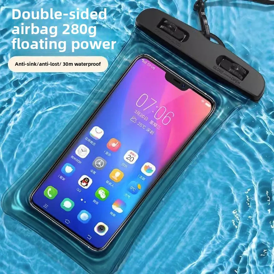 Funda de silicona para teléfono con airbag de doble cara flotando en el agua.