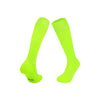 Ein Paar neongelbe Knielange Sportsocken für Fußball und Activewear