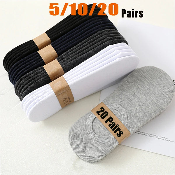 A stack of black and white breathable boat socks is shown next to a gray sock, with a label indicating 20 pairs.