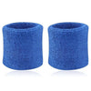 Deux bracelets de sport tricotés bleus vus de dessus.