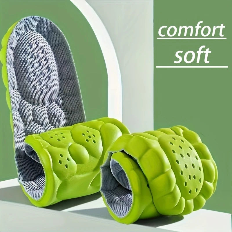 Ein Paar leuchtend limegrüner Sportschuheinsätze zum Komfort neben einem weißen architektonischen Element.