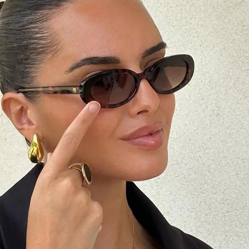 Retro Oval Sunglasses with UV400 Protection