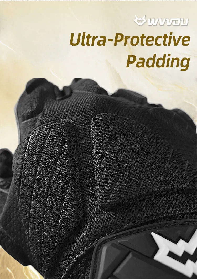 Nahaufnahme schwarzer gepolsterter Football-Linemen-Handschuhe mit ultra-schützender Polsterung.