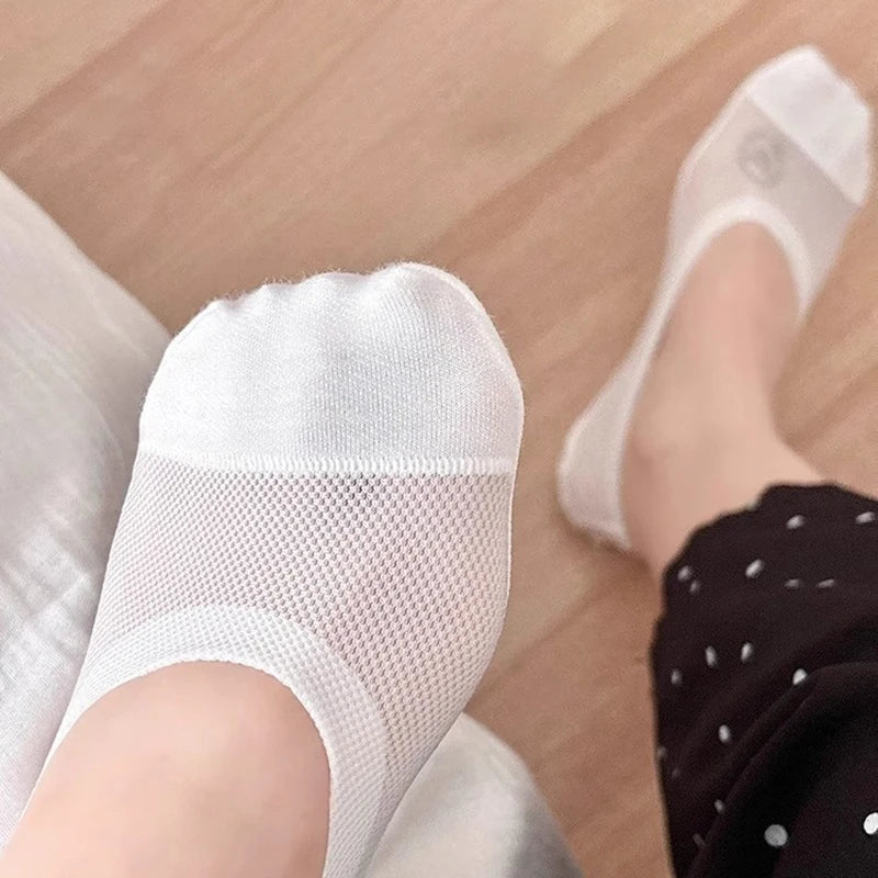 Women's Invisible Low-Cut Socks with Silicone Grip