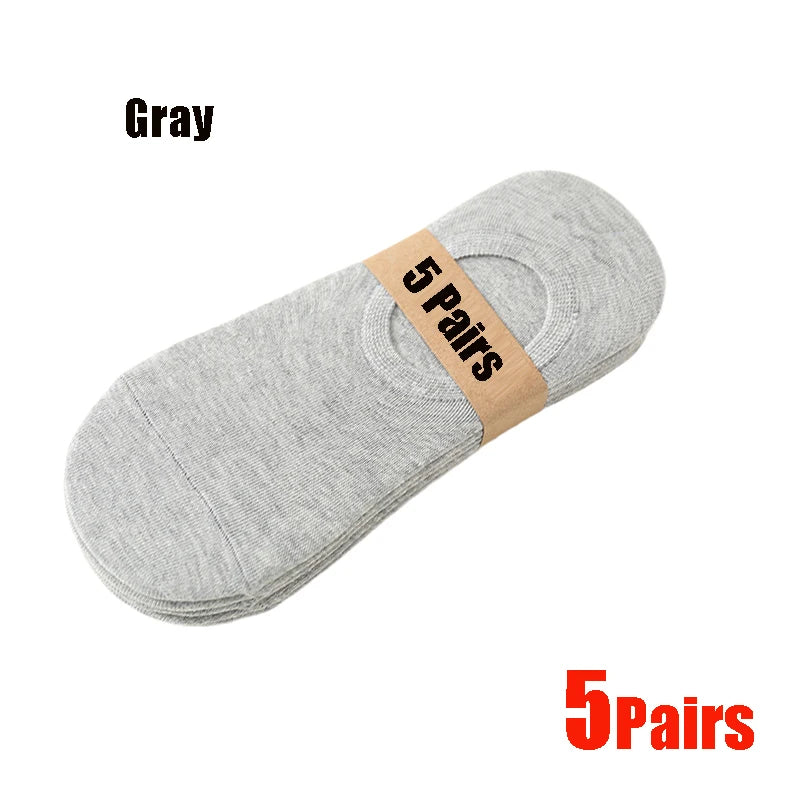 Gray breathable boat socks with a tan label indicating 5 pairs