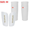 Une paire de genouillères sport blanches avec manches confort en différentes vues.