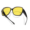 Eine Paar große, gelb getönte Sonnenbrille mit schwarzen Rahmen.