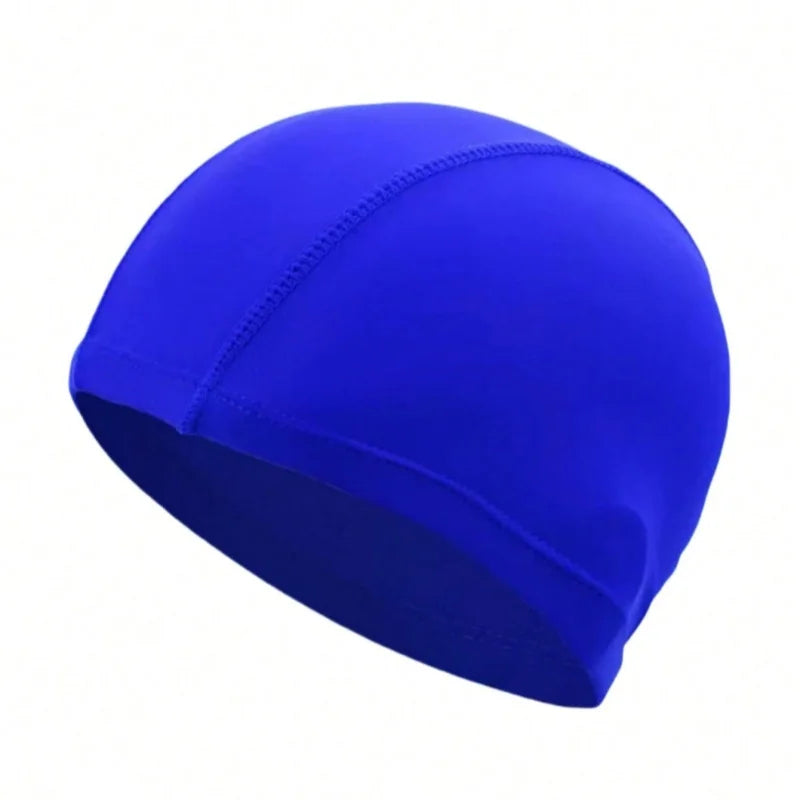 Bonnet de natation élastique universel bleu royal vu de côté.
