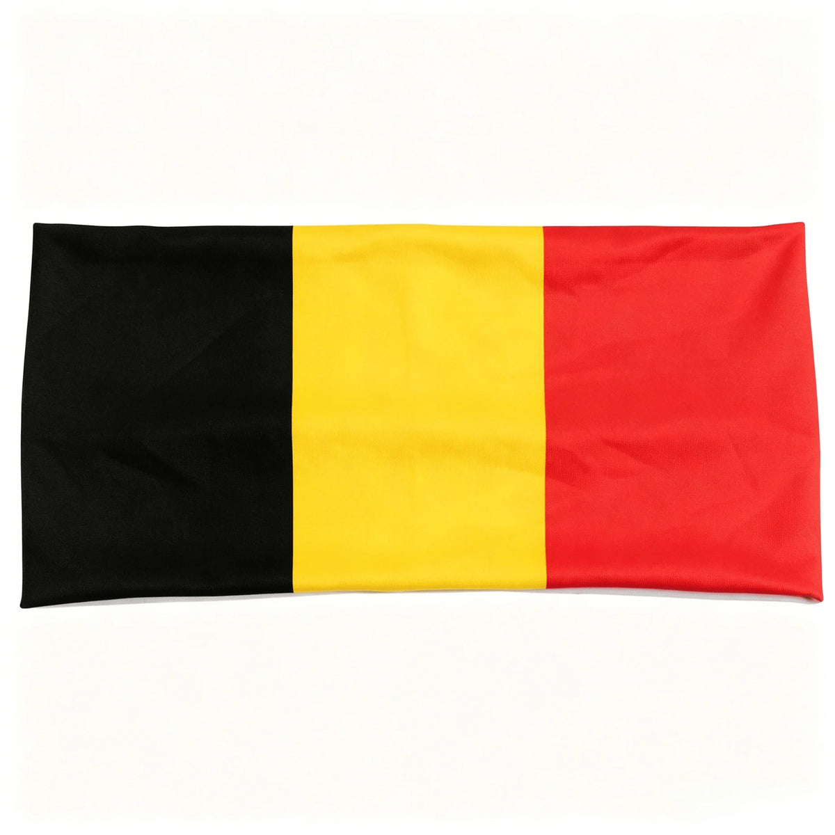 Un drapeau rectangulaire avec des rayures horizontales noires, jaunes et rouges.