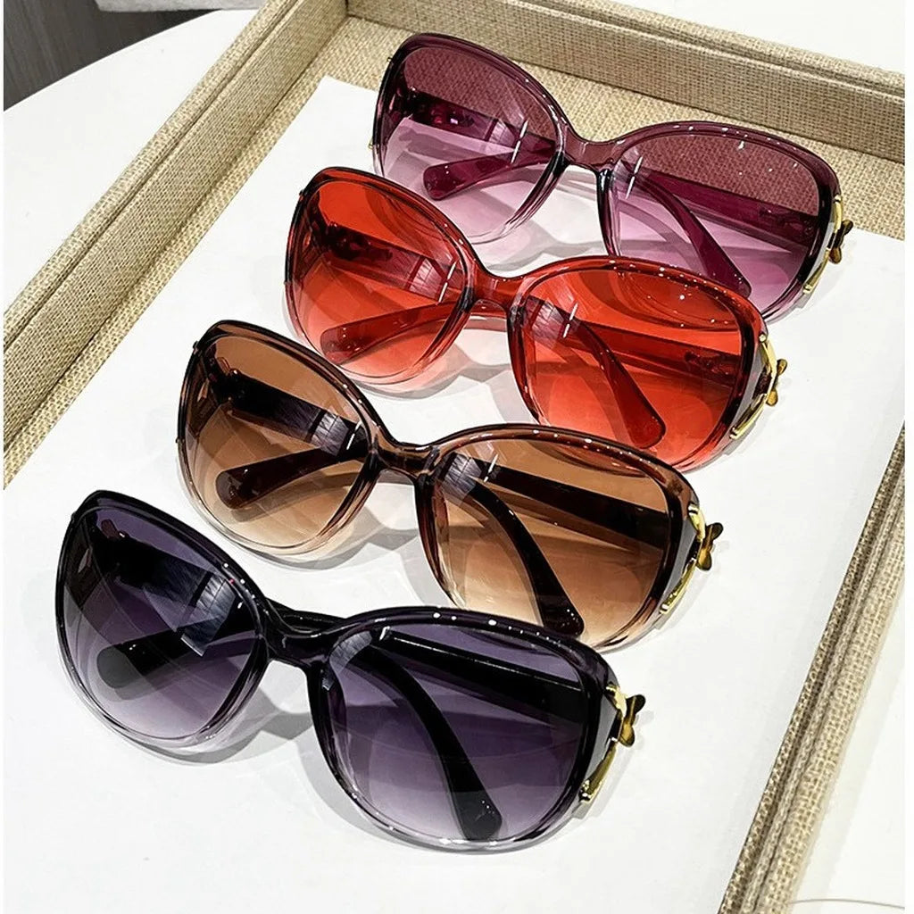 Oversized Retro Sunglasses with Gradient Lenses