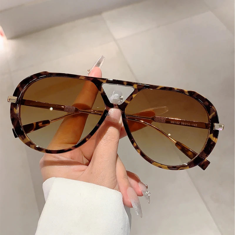 Vintage Pilot Sunglasses with Gradient Lenses