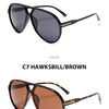 Ein Paar C6 Schwarz/Schwarz Pilotenbrille von vorne und ein Paar C7 Hawksbill/Braun Brille von der Seite
