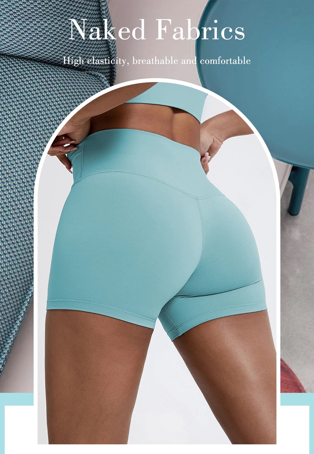 Un mannequin porte des short de yoga compressifs bleu clair taille haute, mettant en valeur la coupe et le confort du tissu.