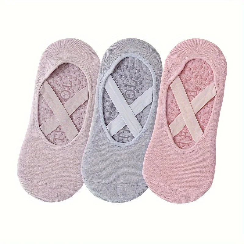 Tres pares de calcetines de fitness de silicona rosa y gris antideslizantes para yoga y pilates