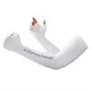 Weiße Sommer-Rad-Armschuhe mit dem Text KEEPMONING auf Hand und Unterarm.