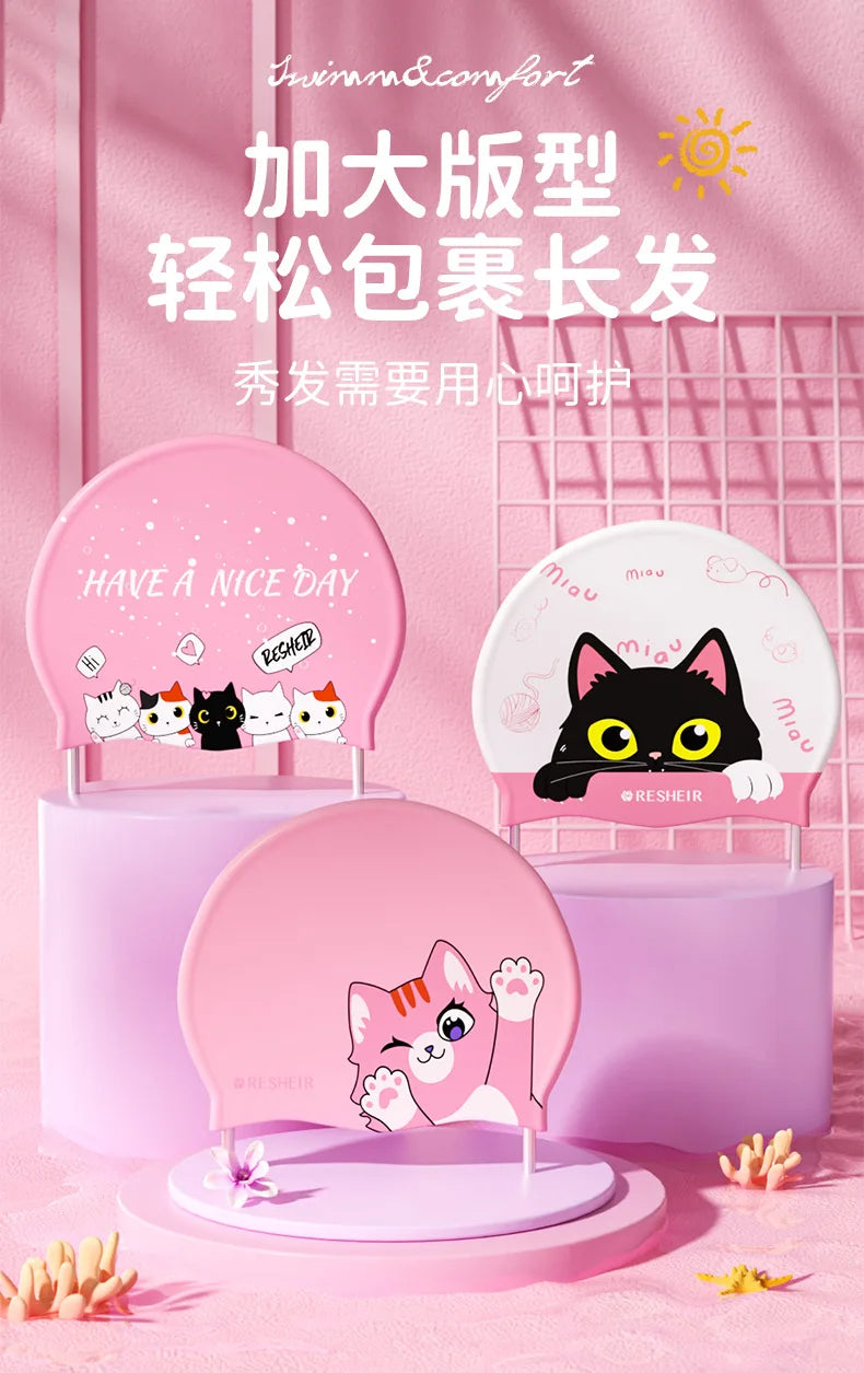 Casquette de bain en carton rose pour enfants, dessin de chat, exposée sur un support