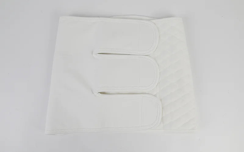 Weißer Postpartum-Recovery-Bauchbinder mit elastischen Paneelen