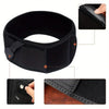 Ceinture tactique noire pour dissimulation, gros plans de la boucle et de la couture.