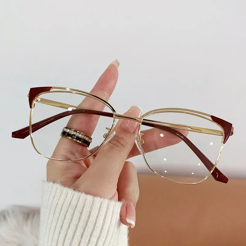 Retro Cat Eye Glasses with Blue Light Blocking & Photochromic Lenses