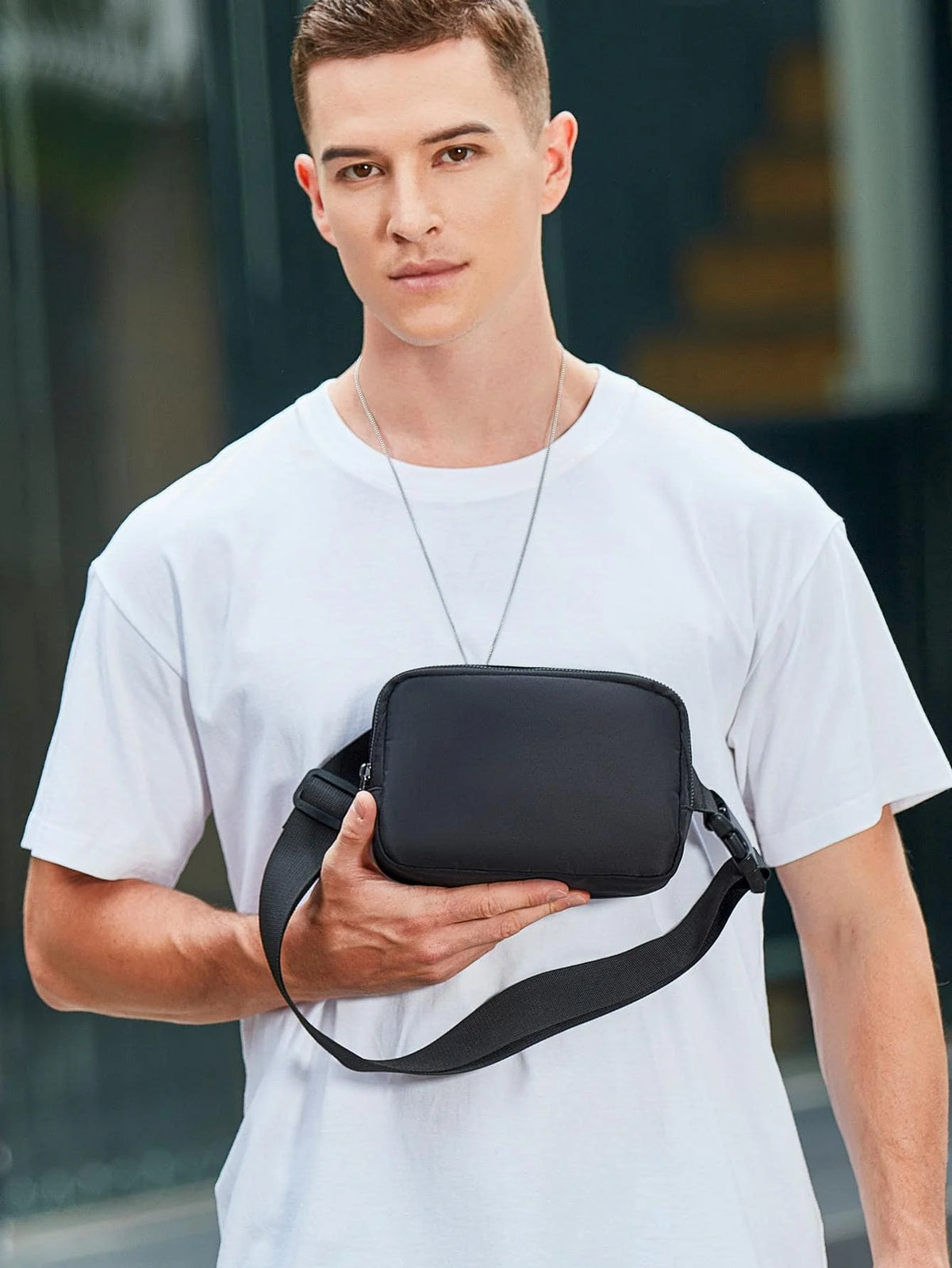 Compact Casual Waist Pack for Travel and Outdoor Adventures
