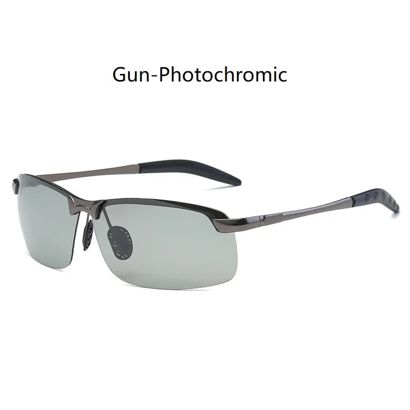 Gafas fotocromáticas grises con montura oscura mostradas contra un fondo blanco.