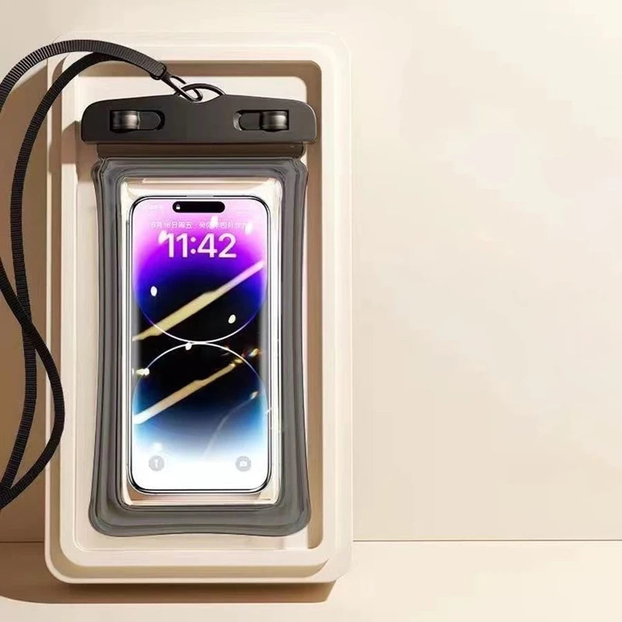 Una bolsa protectora transparente diseñada para guardar un smartphone, con marco oscuro y una correa.